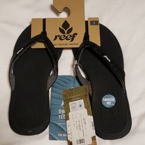 Reef rover catch size 5 NWT